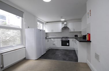 15 Ashford Road, Mannamead, Plymouth - Image 3